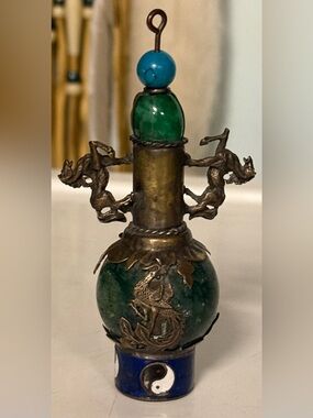 Antique Green and Blue Decorative Snuff Bottle